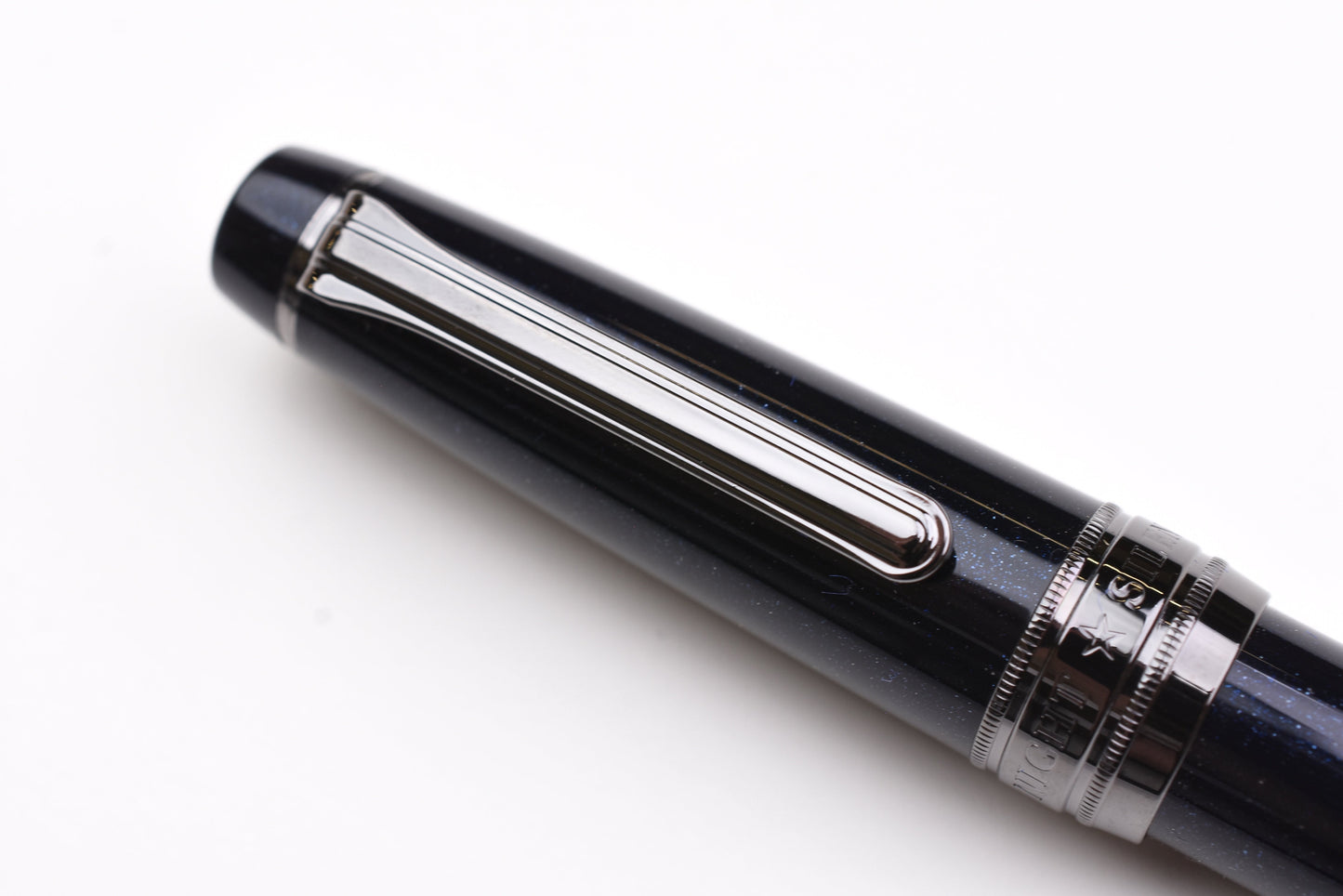 BUNGUBOX Original Oversized Fountain Pen - Silent Night