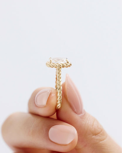 3.21 Round Lab Diamond in Twisted Wrap