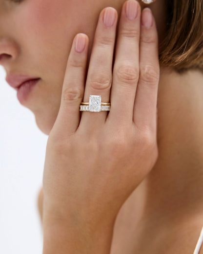 3.82 Radiant Lab Diamond in Whisper Thin®
