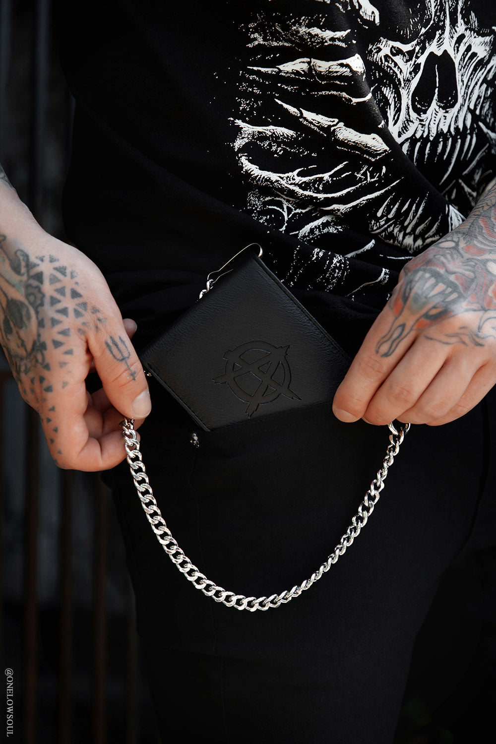 Anarchy Emboss Bifold Wallet w/ Chain